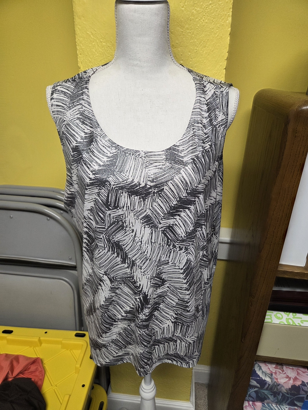 Chico's Microfiber Tanks - Picture 5 of 5